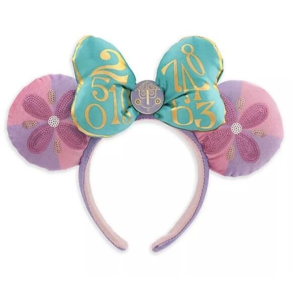 Disney Minnie Mouse The Main Attraction It\'s A Small World Ears Headband 4/12
